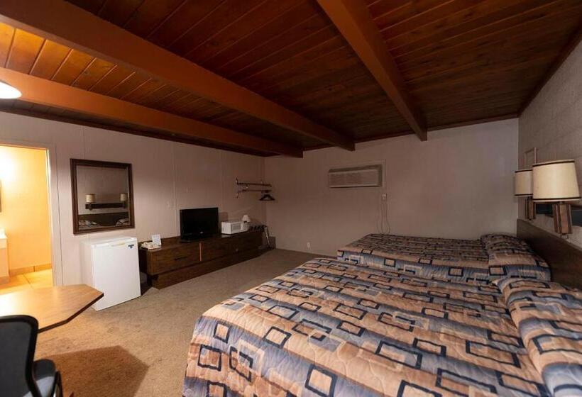 Номер Стандарт, Cedar Inn