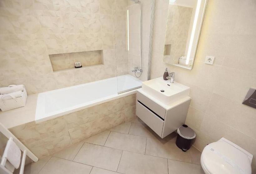 اتاق سوپریور با تخت بزرگ, Casa M