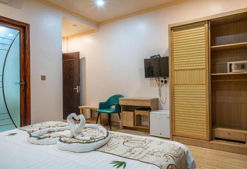 اتاق سوپریور با چشم‌انداز دریا, Sunrise Beach