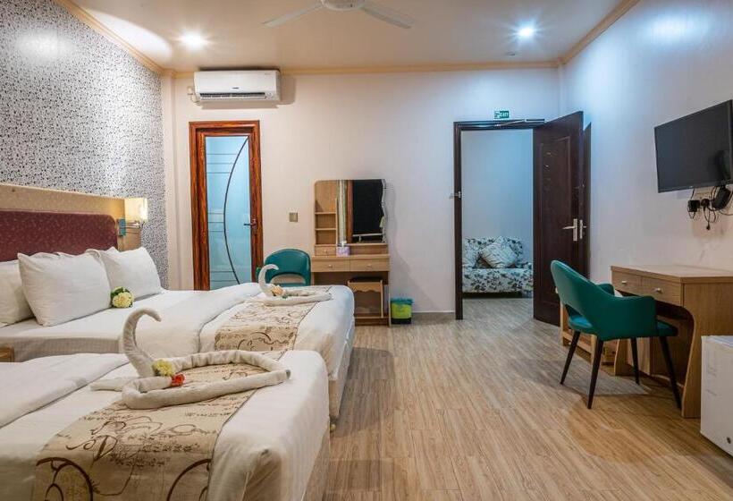 اتاق سه نفره سوپریور با چشم‌انداز دریا, Sunrise Beach