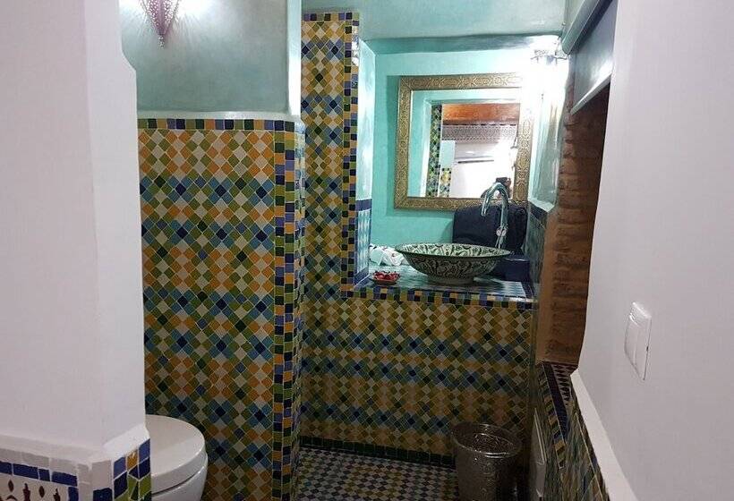 اتاق استاندارد با چشم‌انداز استخر, Riad Soleil D Or