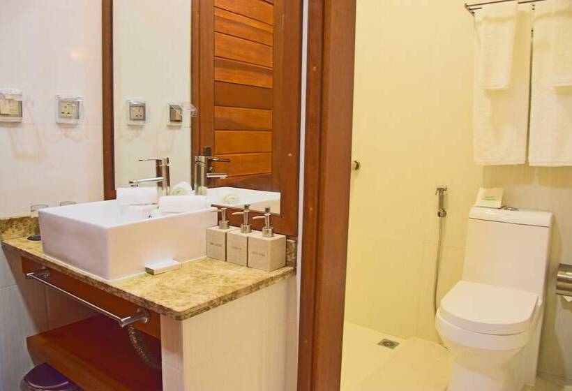 اتاق سوپریور با چشم‌انداز دریا, Araamu Hotels Maldives At Dhiffushi