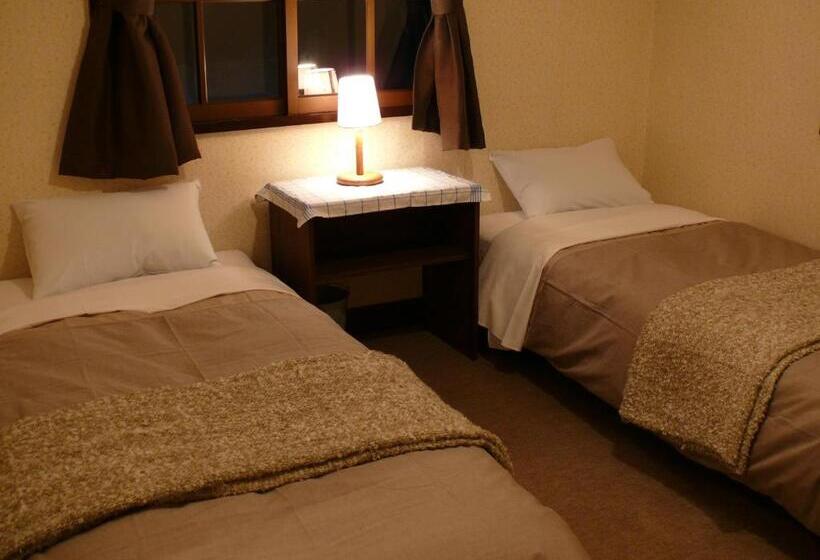 Номер Стандарт Трехместный, Country Inn Mori No Gorilla