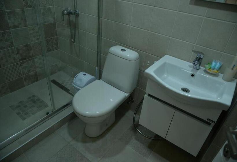 اتاق استاندارد, Guest House Gantiadi