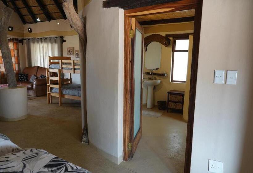سوییت خانوادگی, Camp Mara