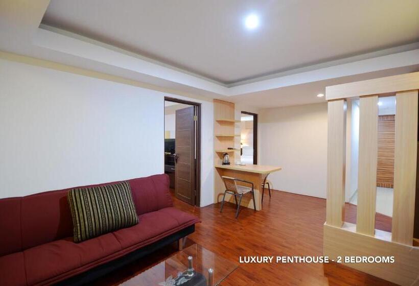 带1个卧室的顶楼公寓, Kasira Residence