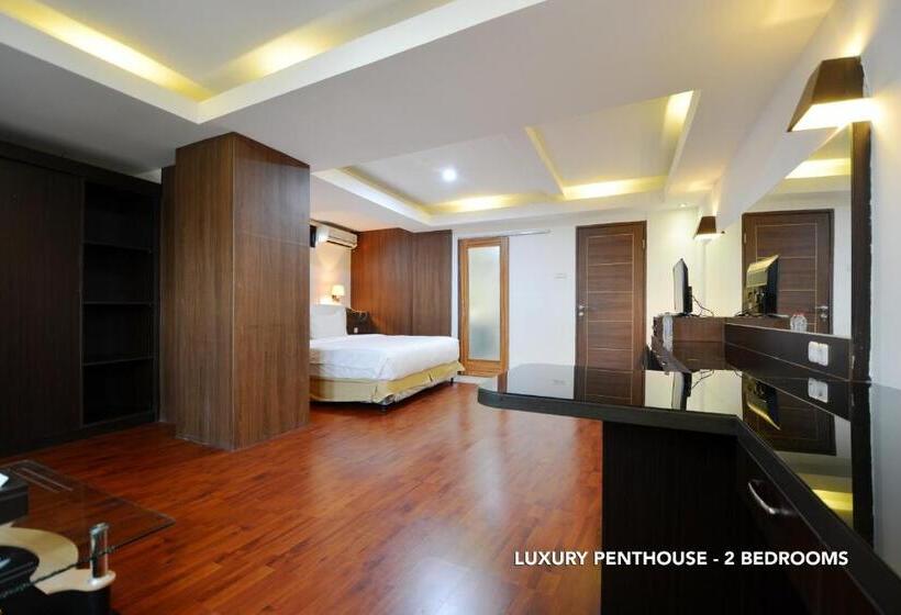 带1个卧室的顶楼公寓, Kasira Residence