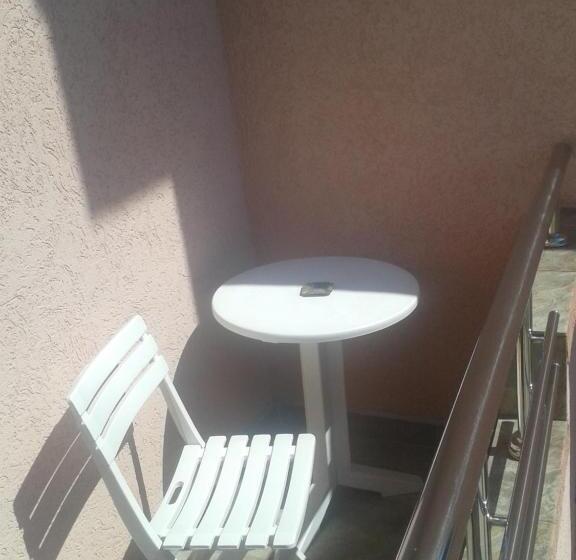 اتاق استاندارد یک تخته با بالکن, Guesthouse Lautasevic