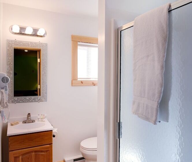 Номер Стандарт, Cobble Mountain Lodge