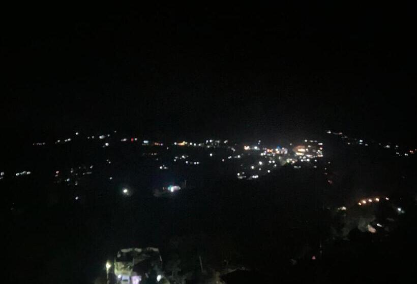 豪华湖景房, Lakshan View Resort