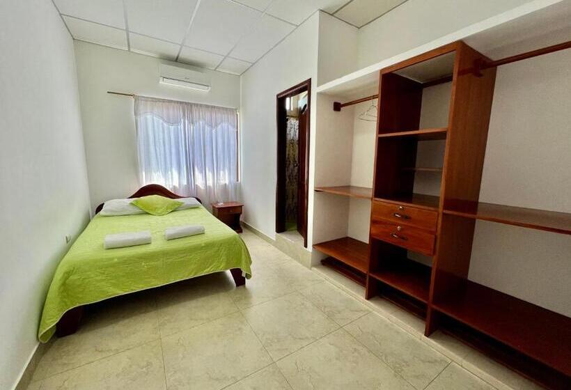 اتاق لوکس, Hostal Punta Arena