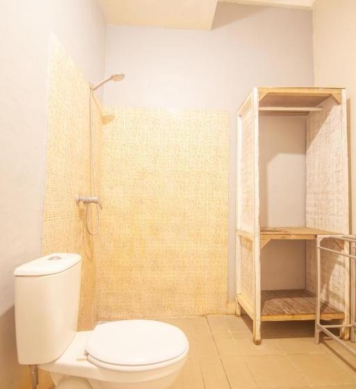 スタンダードルーム, Putra Dadi Guest House