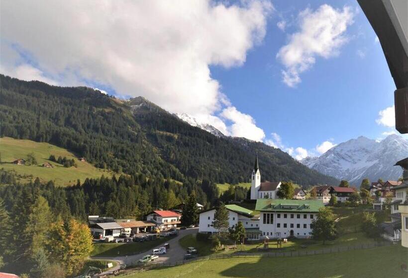 Апартаменты 1 Спальня с Видом, Alp Chalet