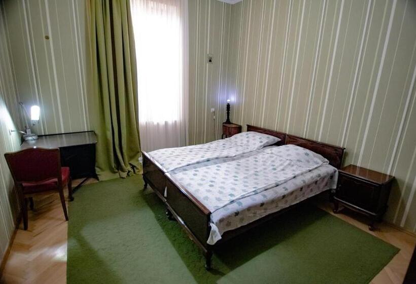 اتاق استاندارد, Qilimcha S Guesthouse
