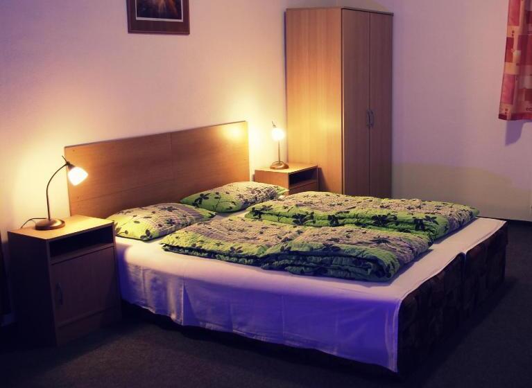 带1个卧室的带阳台的公寓, Wellness Penzion Lázně Jablonec