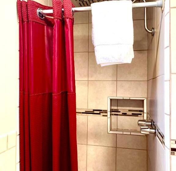 Стандартный Номер Кровать Кинг, Breakers Boutique Inn