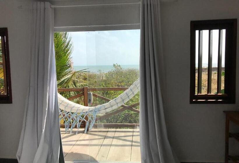 Номер Стандарт Вид на Море с Балконом, The Spot   Beachfront Sports Pousada