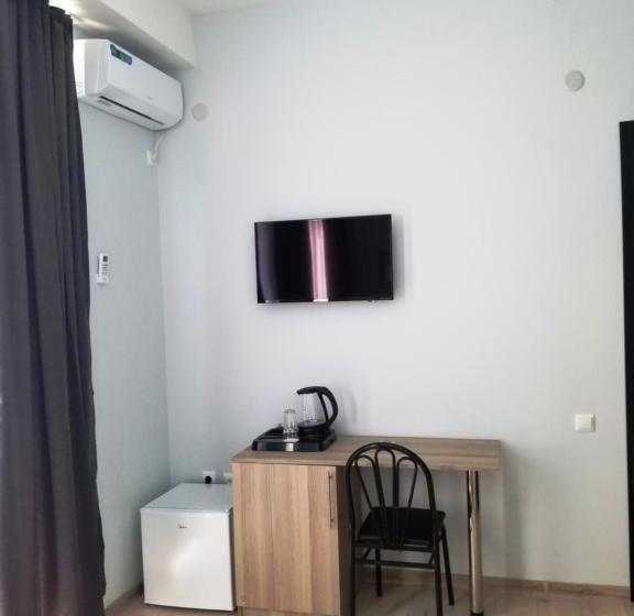 اتاق استاندارد یک تخته با بالکن, Vita Gardenia Hotel Tskaltubo