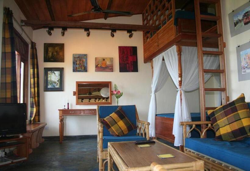 اتاق خانوادگی, Rangala House