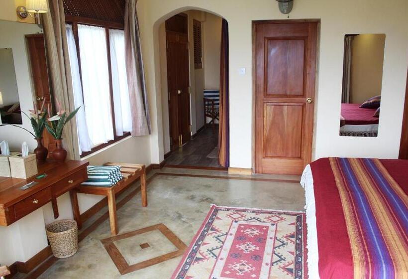 اتاق لوکس با بالکن, Rangala House