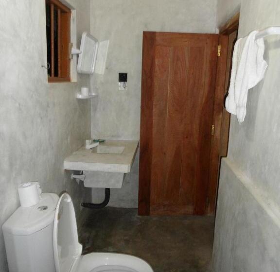 اتاق اکونومی, Cinnabar Resort