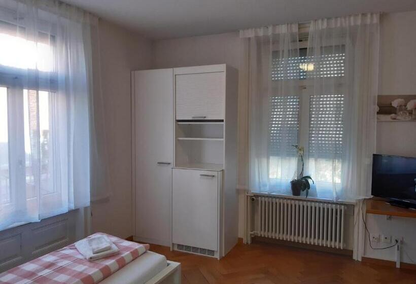Номер Стандарт Индивидуальный Совместная Ванная, Good Bed Reiden