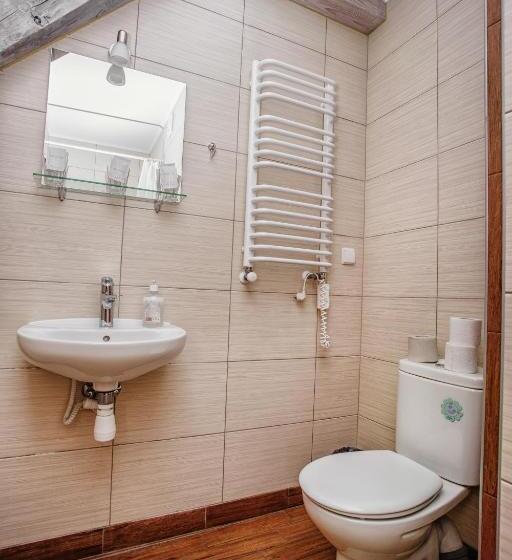 Economy Triple Room, Guest House Arkhistratyg