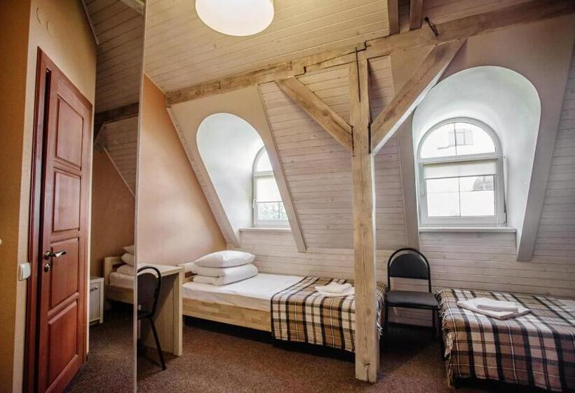 اتاق اکونومی, Guest House Arkhistratyg