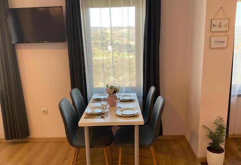 آپارتمان 1 خوابه, Guest Rooms Tsarevets