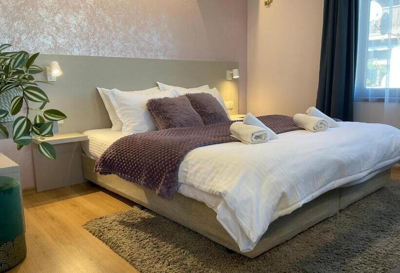 آپارتمان 1 خوابه, Guest Rooms Tsarevets
