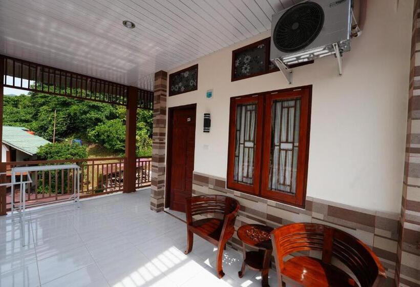 디럭스 룸, Ida Guest House & Jungle Trekking