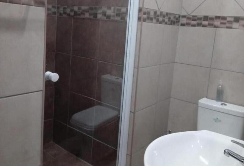 اتاق استاندارد برای معلولان, Grand Central Guesthouse