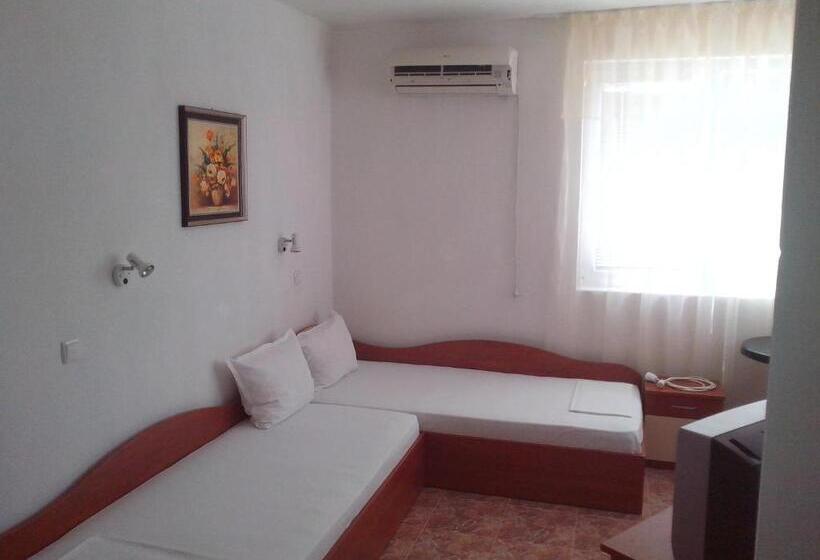 اتاق استاندارد, Guest House Krasi