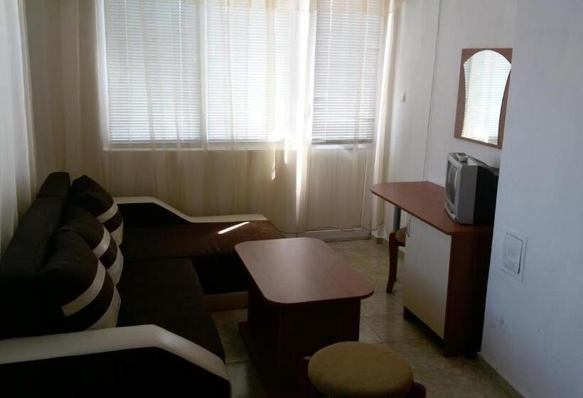 استودیوی استاندارد, Guest House Krasi