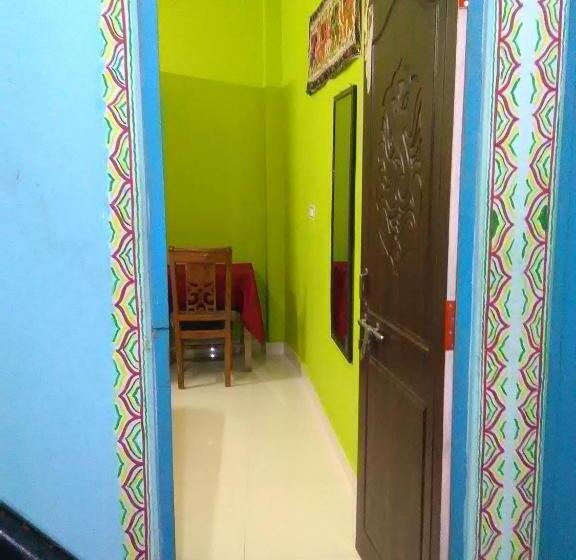 Номер Deluxe, Bhadra Kali Guest House