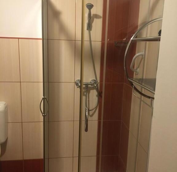 标准工作室, Bükk Vendeghaz