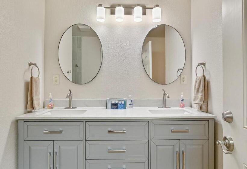 1 Bedroom Apartment Lake View, Canyon Lake Condos At Stillwater Ranch