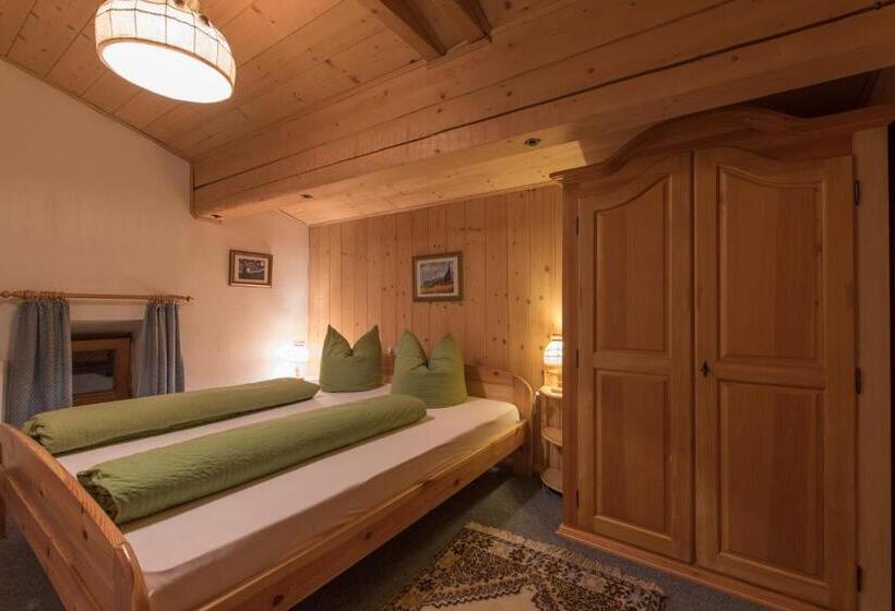 شقة غرفتين, Gasthof Zur Traube