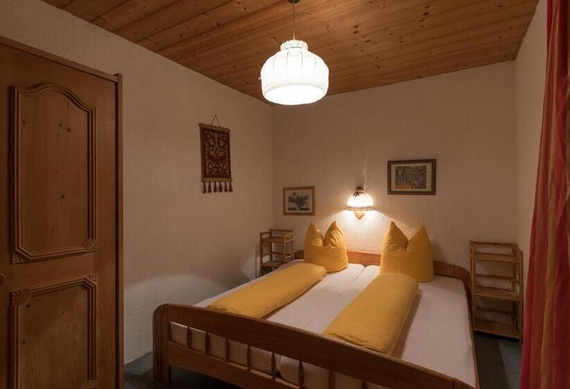 شقة غرفة واحدة مزودة بتراس, Gasthof Zur Traube