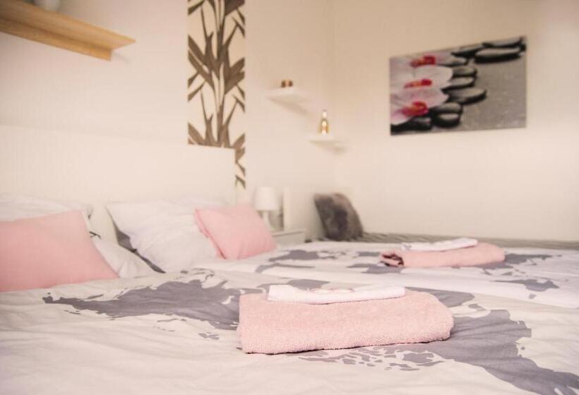 Номер Стандарт Трехместный, Guesthouse Zlatý Hrozen