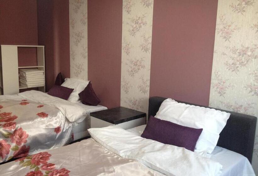 اتاق استاندارد سه نفره, City Lux Villa