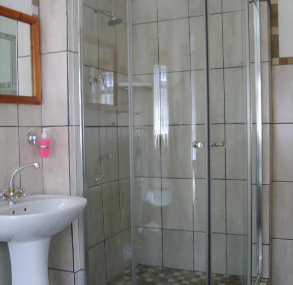 Номер Стандарт, Sir Lambert S Guesthouse