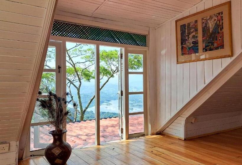 اتاق لوکس, Welikande Yoga Retreats
