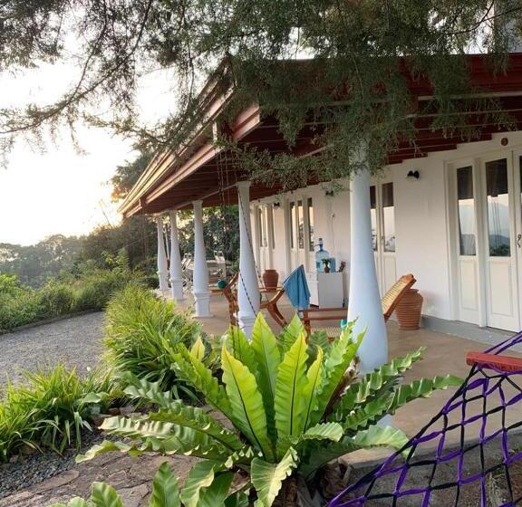 اتاق لوکس, Welikande Yoga Retreats