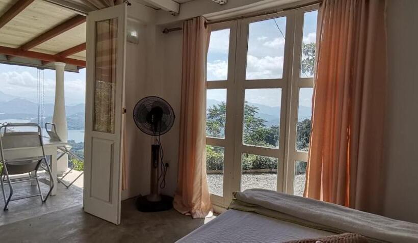 اتاق لوکس, Welikande Yoga Retreats