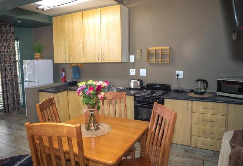 اتاق لوکس, Big 5 Guest House Witbank