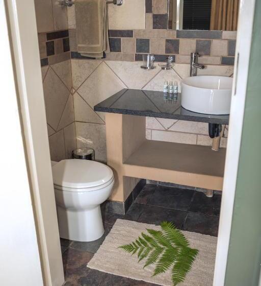 اتاق استاندارد, Big 5 Guest House Witbank