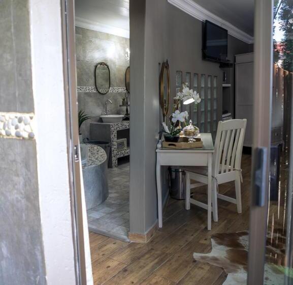 سوییت سوپریور, Big 5 Guest House Witbank