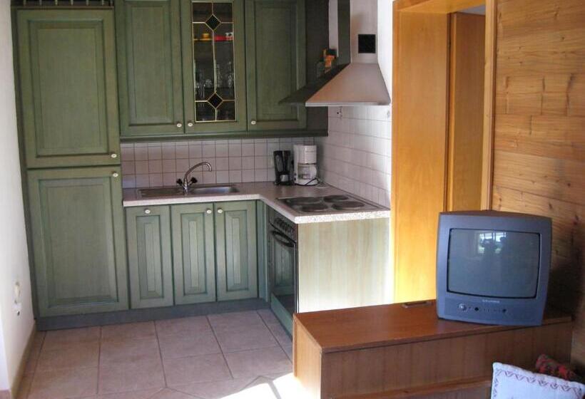 Apartamento 2 Quartos com Terraço, Gästehaus Trude Waltl