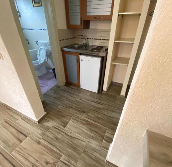 استودیو استاندارد با بالکن, Guesthouse Liamra